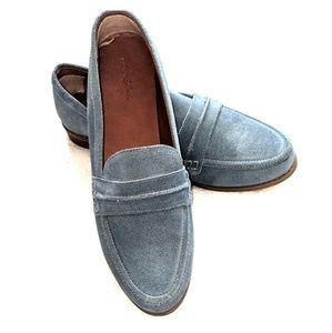 Universal Thread loafers